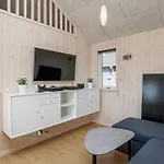 5 Star Holiday Home In Vaeggerlose Bøtø By