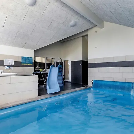 Дом отдыха 20 Person In Vaeggerlose Boto By