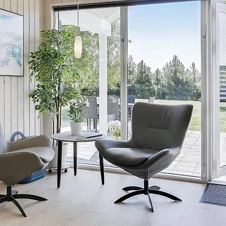 Дом отдыха 20 Person In Vaeggerlose