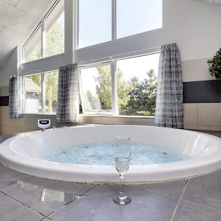 5 Star In Vaeggerlose * Bøtø By