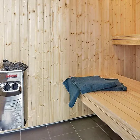 Дом отдыха 20 Person In Vaeggerlose *