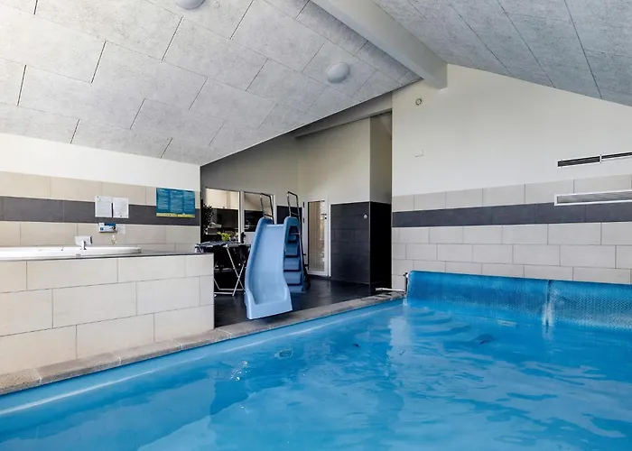 Feriehus 20 Person In Vaeggerlose Bøtø By