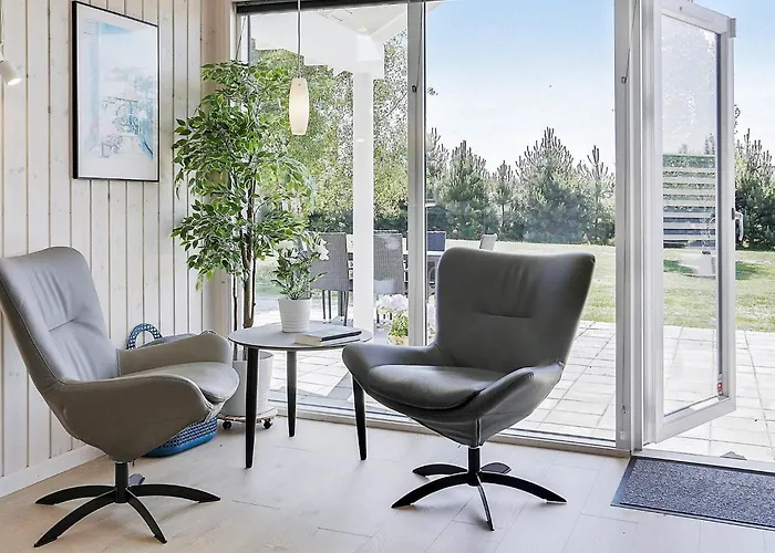 Feriehus 20 Person In Vaeggerlose