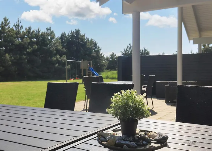 Feriehus 20 Person In Vaeggerlose Bøtø By