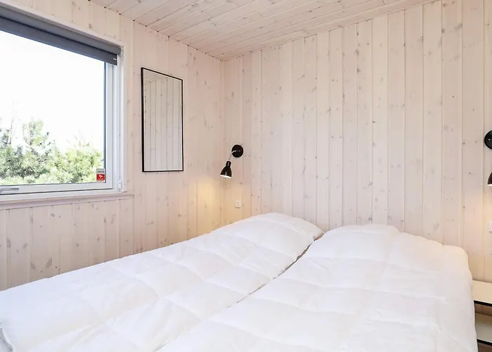 Feriehus 20 Person In Vaeggerlose