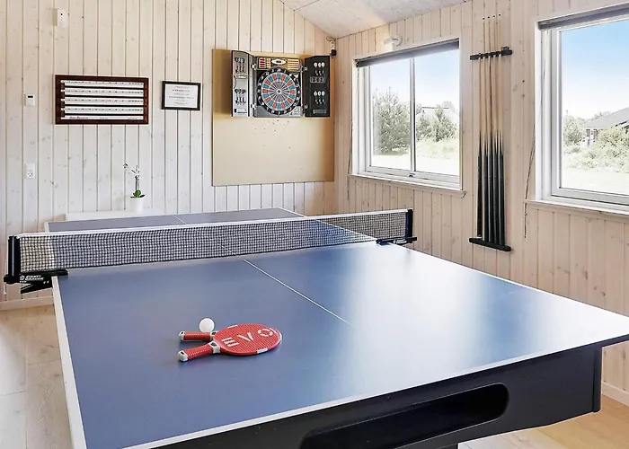 Feriehus 20 Person In Vaeggerlose